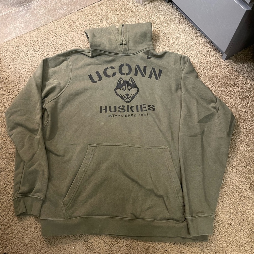 UConn Nike hoodie